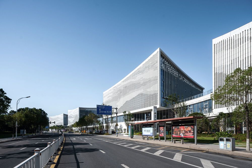 Wenzhou High-tech Cultural Square / TJAD