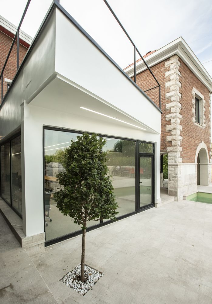 Creative House of Hezareh / Criteria Group
