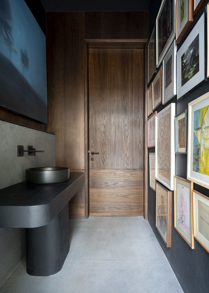Artful Abode in New Delhi by Mathew & Ghosh Architects and Rajiv Saini + Associates.