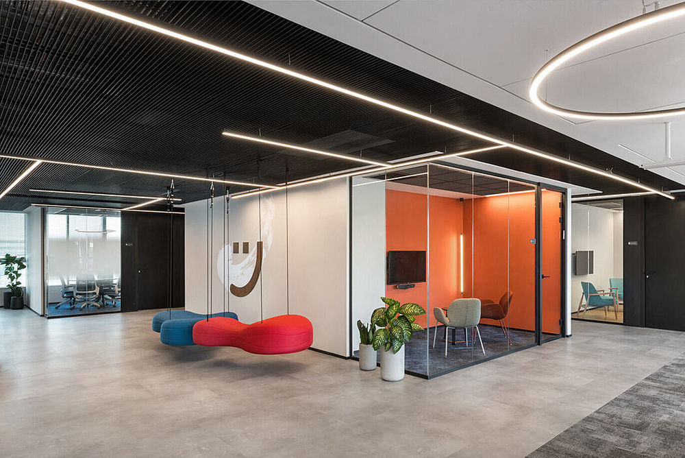 Nice Offices: Michael Setter’s Industrial Masterpiece in Tel Aviv