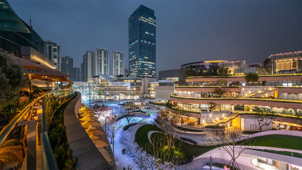 成都万象城公共广场改造设计 / FLO景观设计事务所