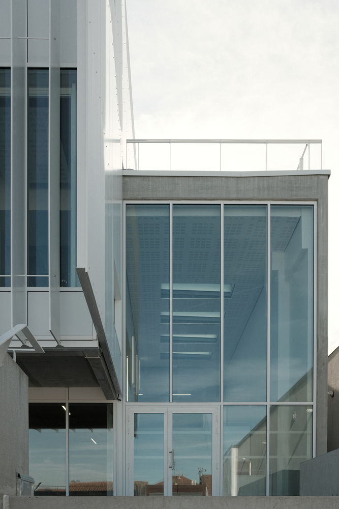 136 Quai des Chartrons / ZW/A zweyacker & associés