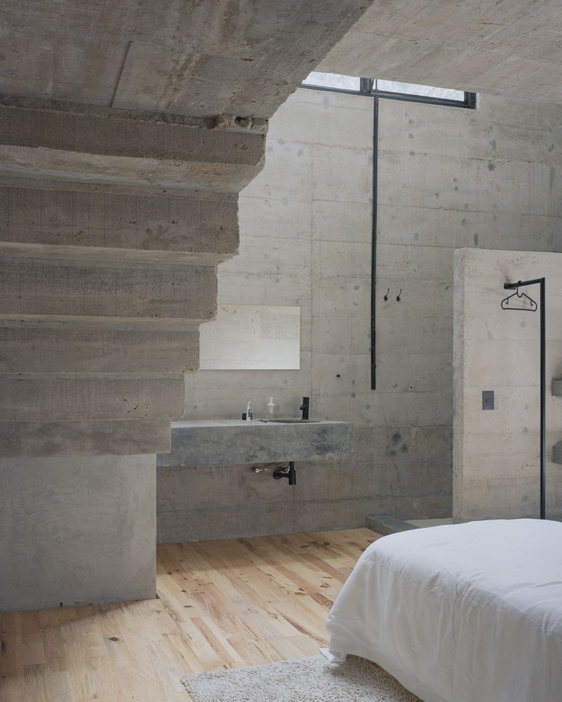 Redefining a Cabin in the Woods: Casa Alferez by Ludwig Godefroy Architecture.