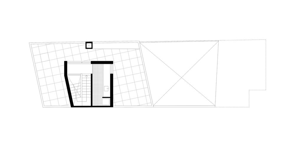 Emphasising the Value of Shadows: House in Barcelona by gr-os.