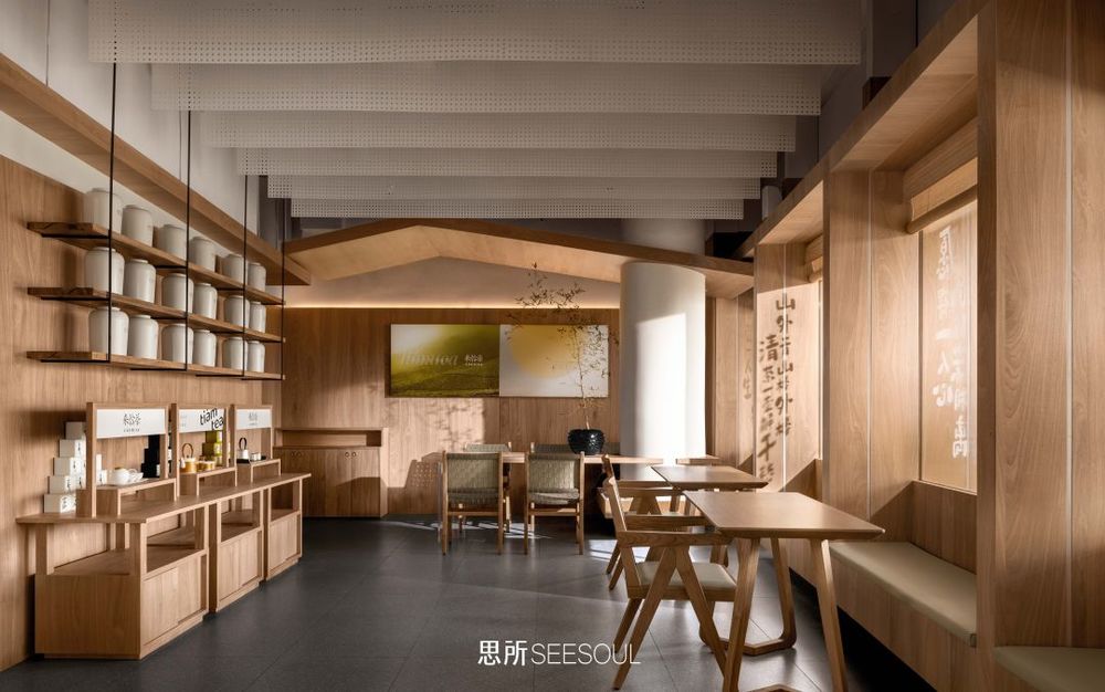 《来恰茶》新中式茶饮店，解构坡屋顶视觉符号