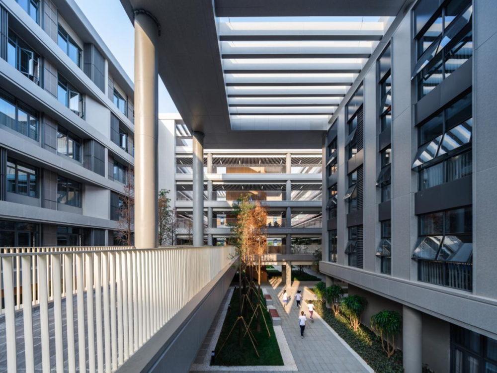 深圳聚龙科学中学 | 活力四溢的校城空间