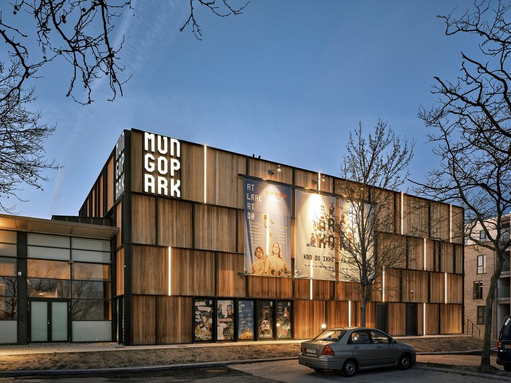 Mungo Park Theatre / Christensen & Co. Architects