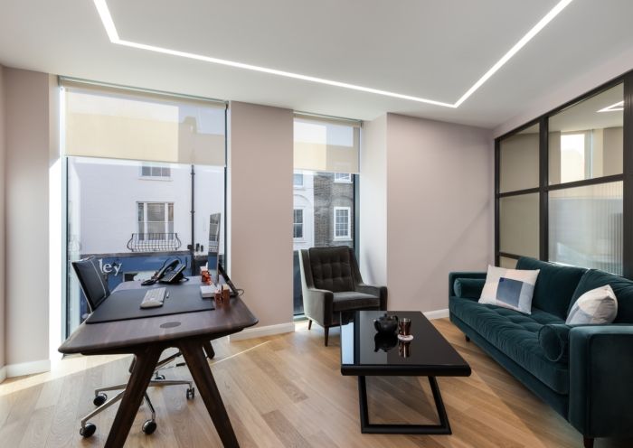 Bear Capital office by Oktra