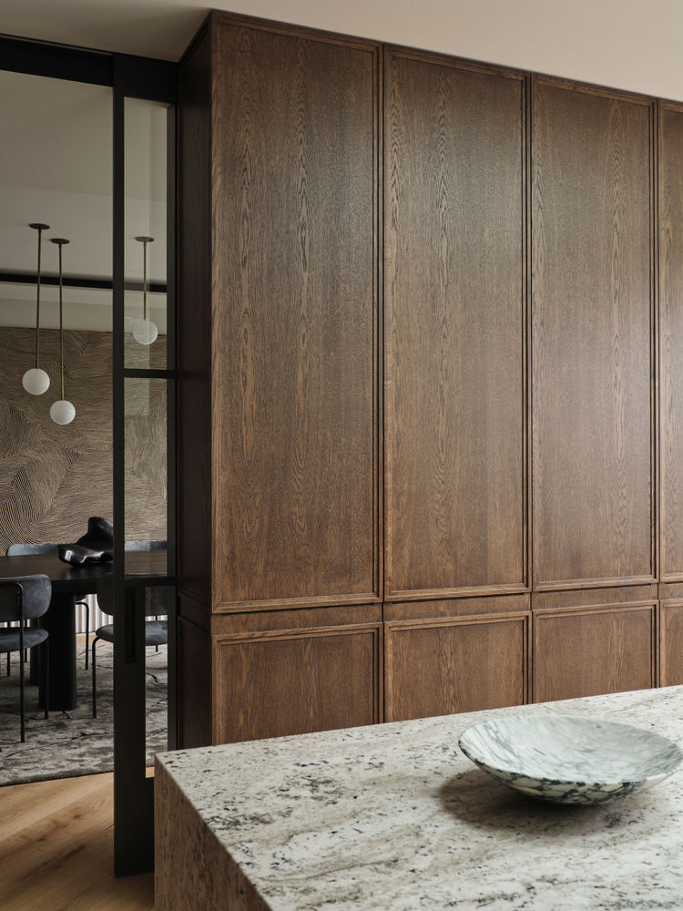 Contemporary Classicism with an Attitude: Monsieur G House in Bellevue Hill by Decus.