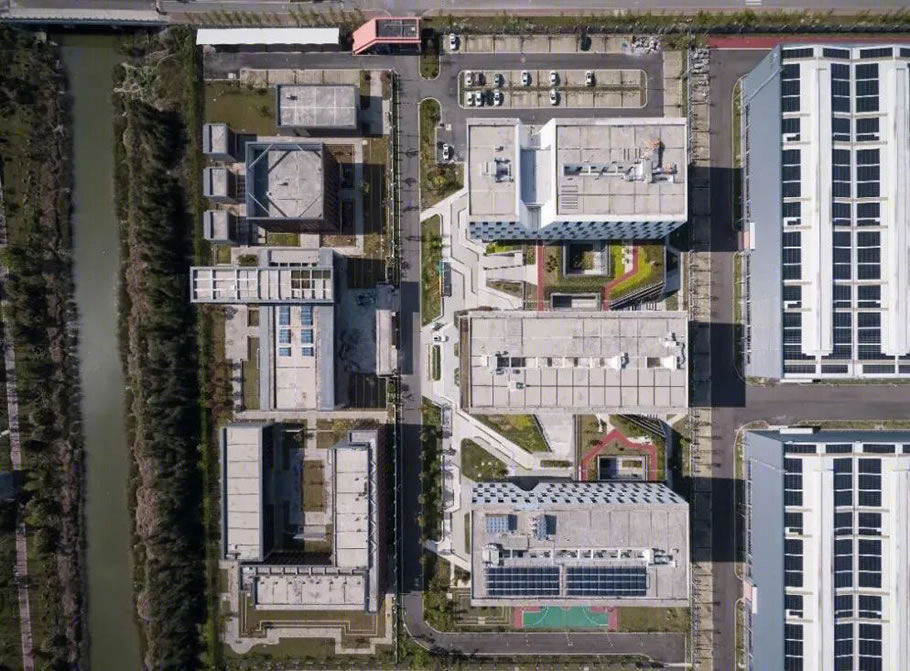 浙江新吉奥汽车台州基地 | 高效与美学的完美结合
