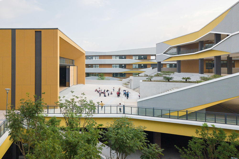 宁波市江北区甬江实验学校 / DC国际 · c+d 设计研究中心