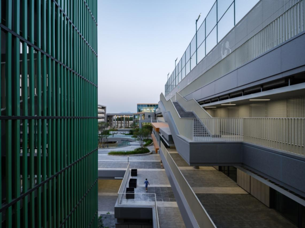 深圳聚龙科学中学 | 活力四溢的校城空间