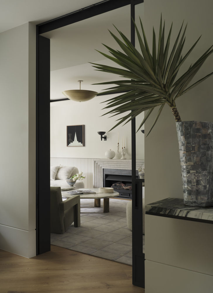 Contemporary Classicism with an Attitude: Monsieur G House in Bellevue Hill by Decus.