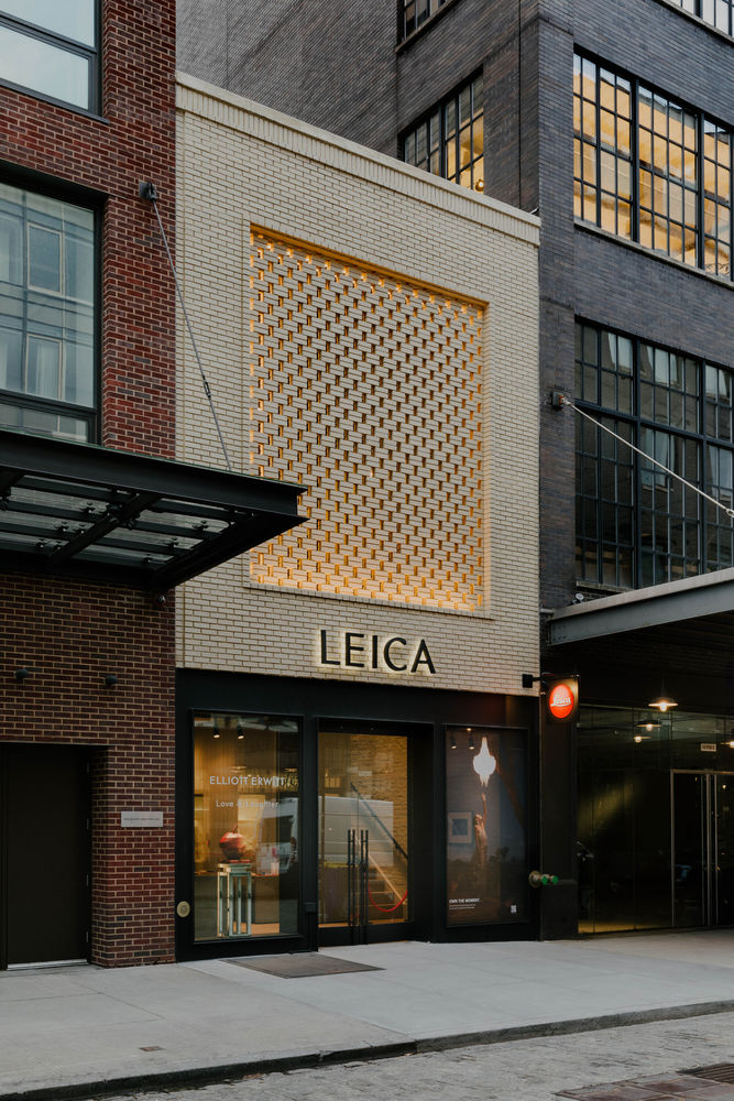 Leica Gallery / Format Architecture Office