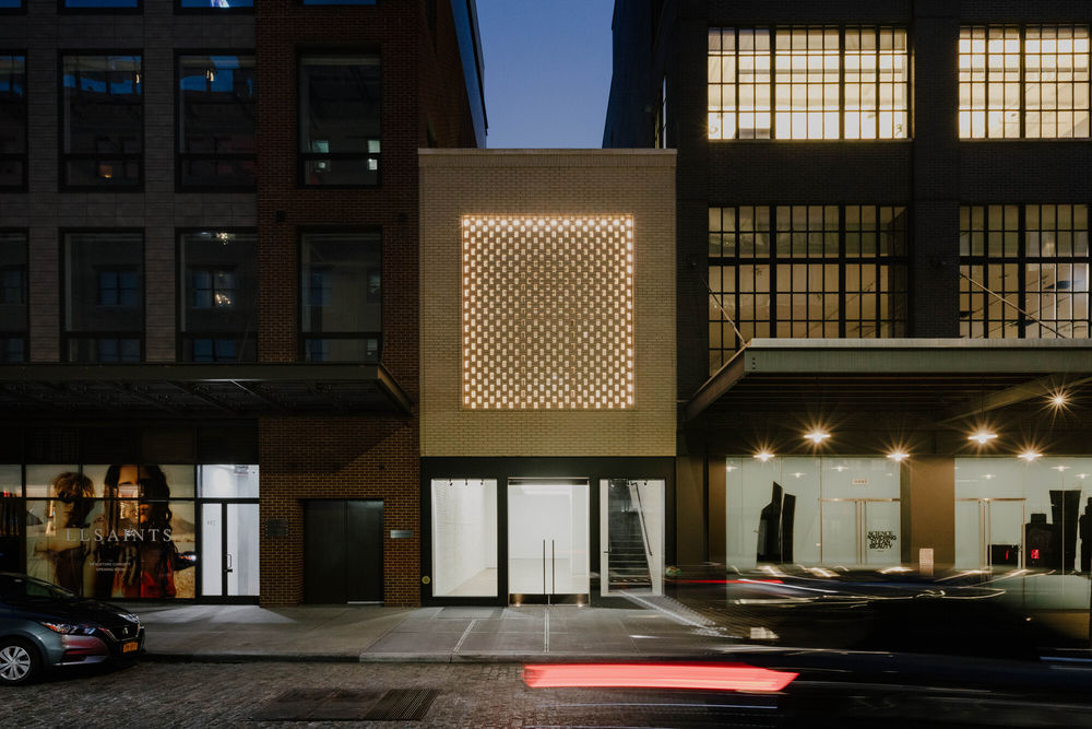 Leica Gallery / Format Architecture Office
