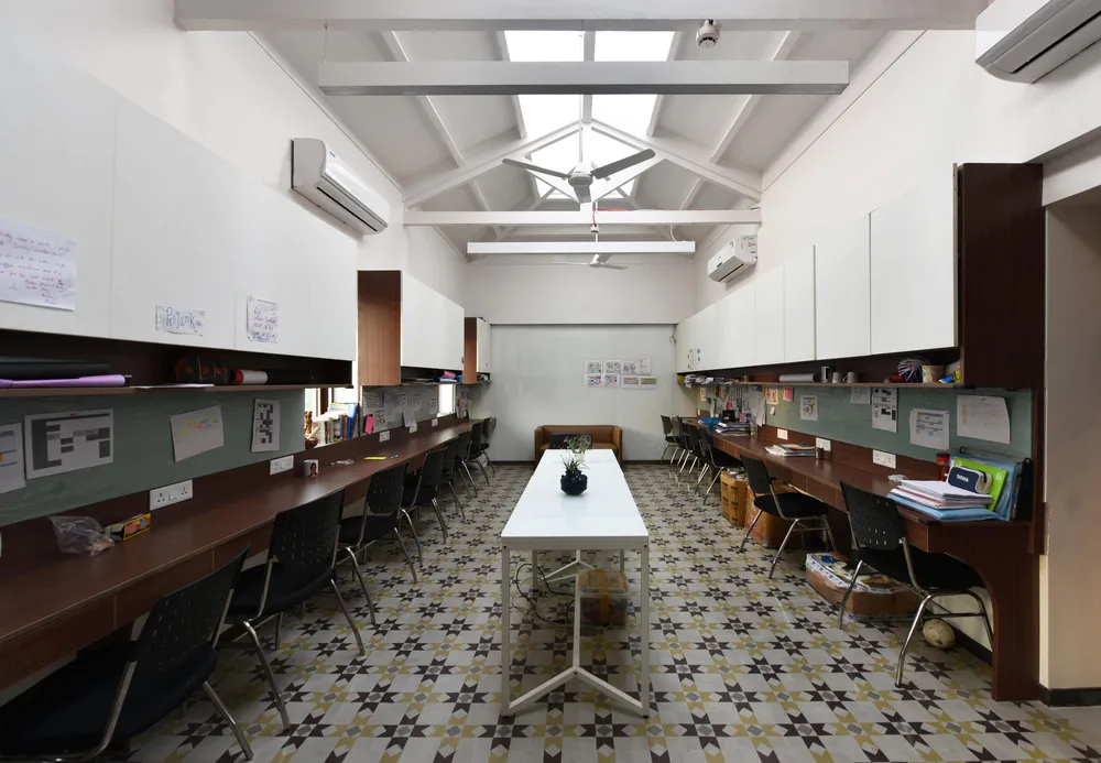 Bombay International School (B.I.S.)