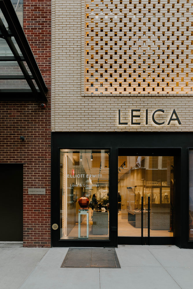 Leica Gallery / Format Architecture Office