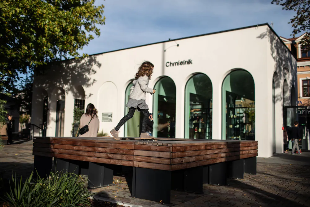 Revitalization of the Market Square in Chmielnik
