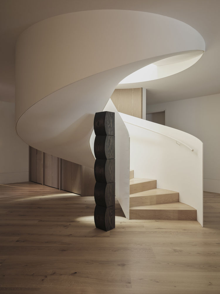Contemporary Classicism with an Attitude: Monsieur G House in Bellevue Hill by Decus.