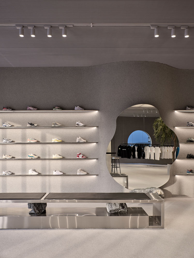 SOLE LAB 旗舰店 | FIVE AM | 2023 | 科威特