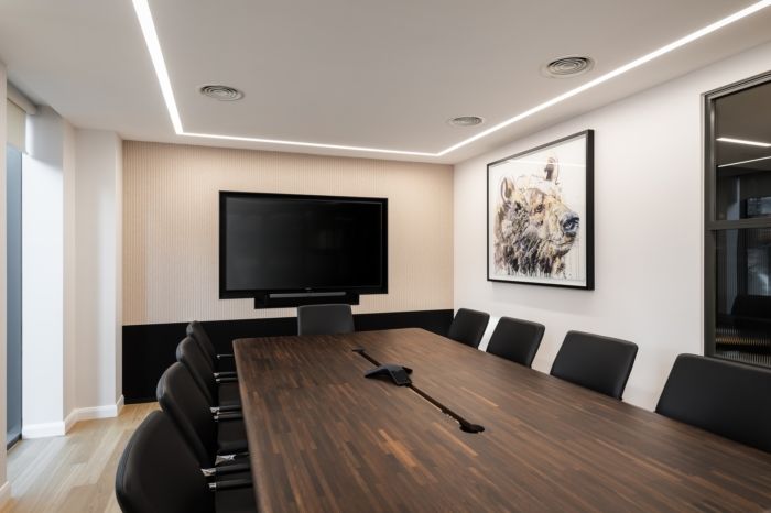 Bear Capital office by Oktra