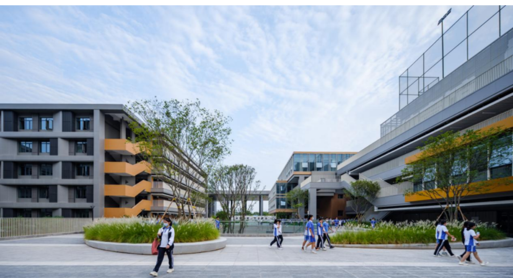 深圳聚龙科学中学 | 活力四溢的校城空间