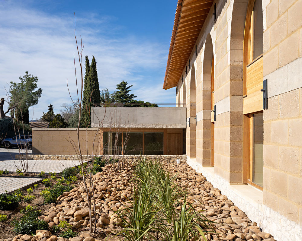 Charleval医疗健康中心，法国 / COMBAS Architectes
