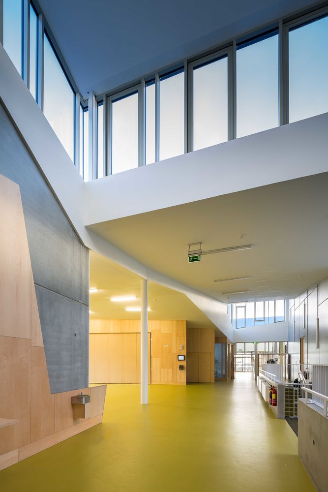 爱尔兰 Coláiste Ailigh 中学——融入自然景观的建筑设计