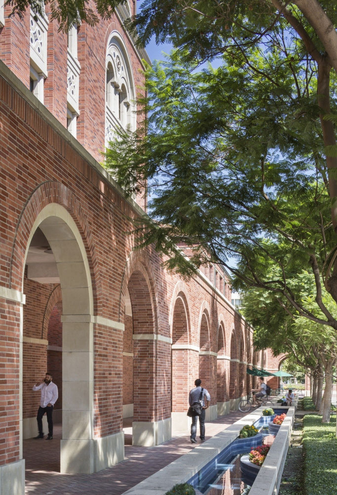 南加州大学 HKS 设计的协作型研究中心