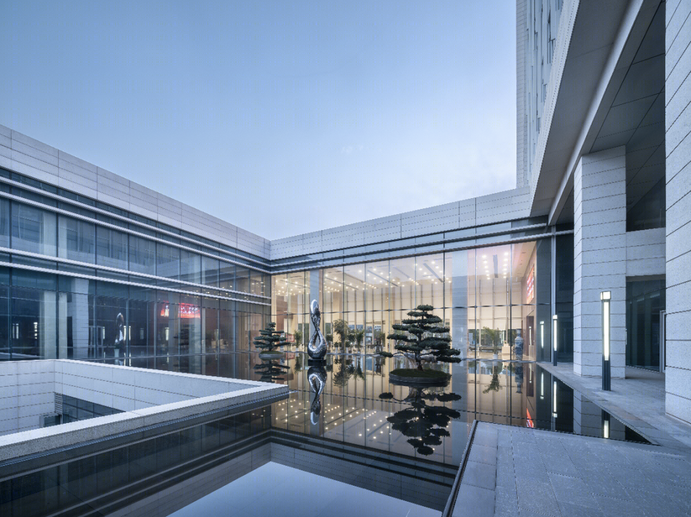 南昌洪城水业集团办公大楼——现代建筑中的水文化意向