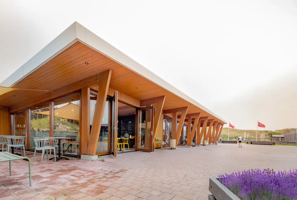 Camping Store & 'De Koffietent'