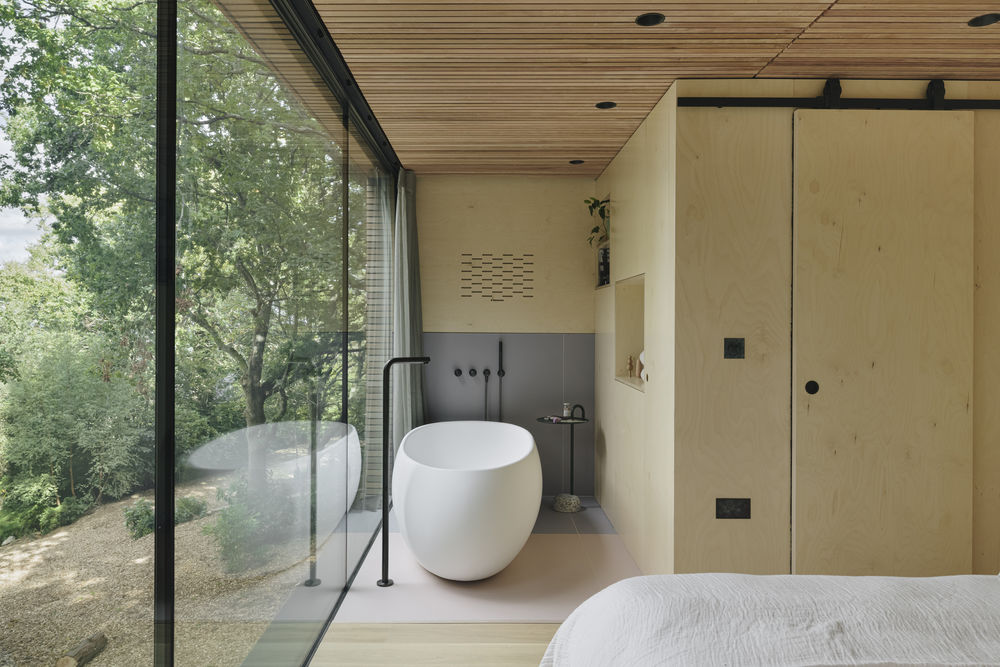 Looking Glass Lodge / Michael Kendrick Architects