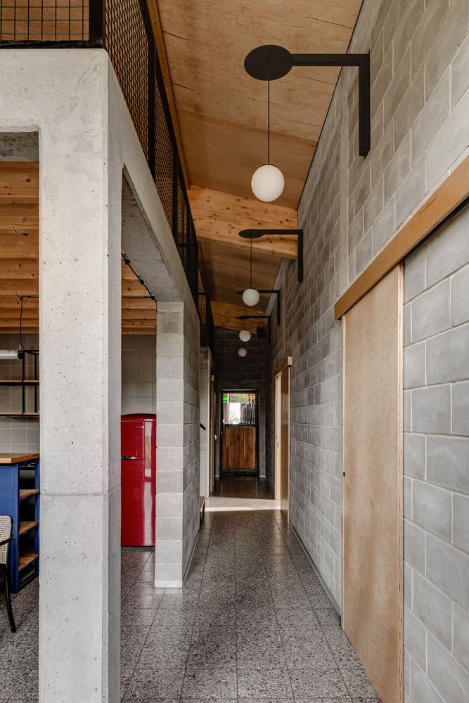 "乡村马厩的现代诠释 | Horse House Stable"