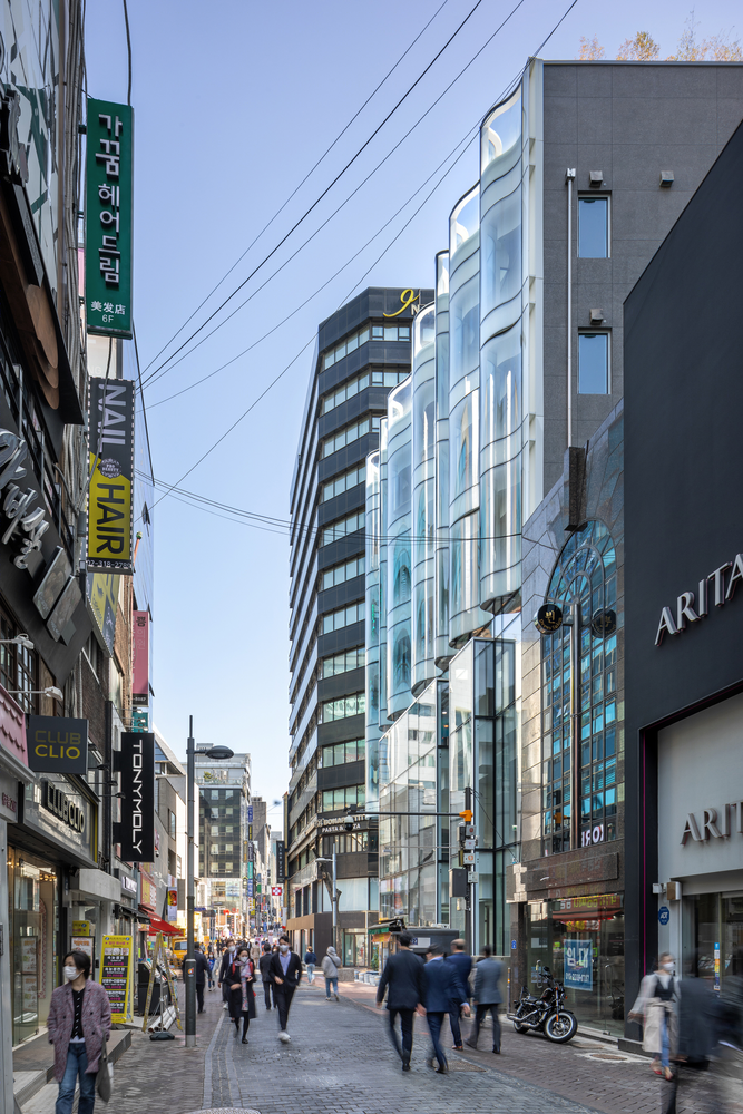 Shinhan EX:PACE 重塑韩国首尔金融中心的现代设计