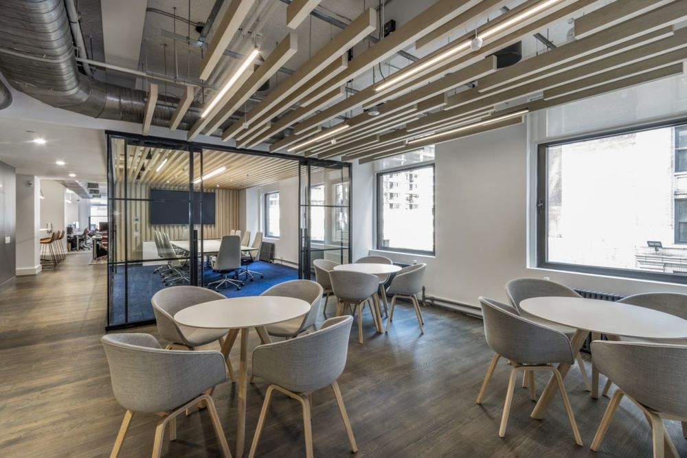纽约 Cerami & Associates 办公室 | 展示声学技术的生活秀场