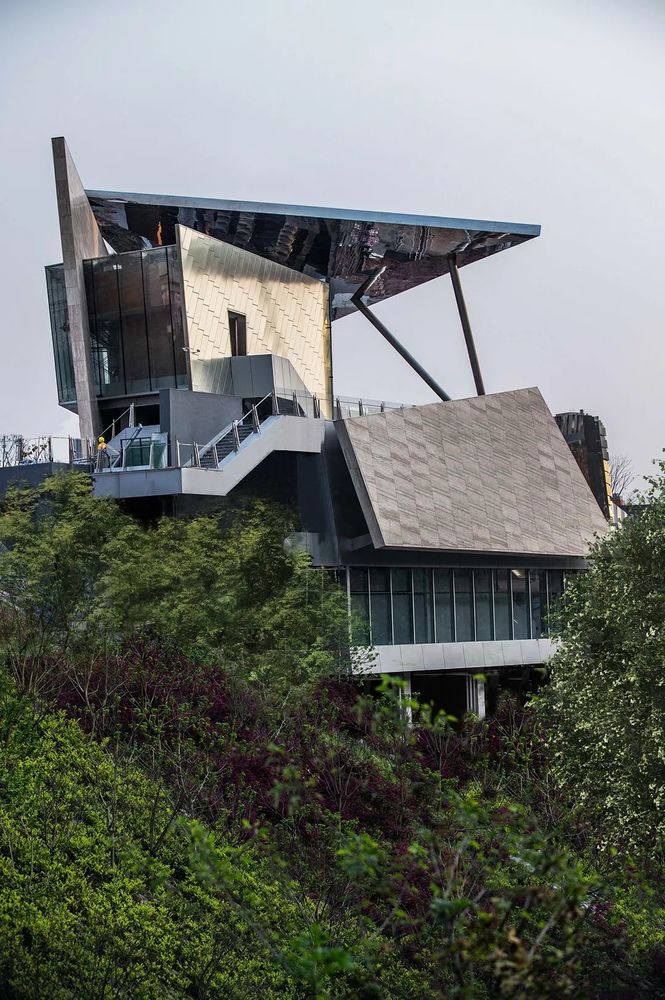 重庆壹方艺术馆 | 解构自然，重塑山城艺术地标
