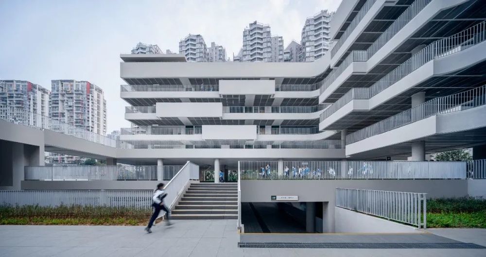 南山麒麟中学改扩建 | 有机链接新旧建筑，活力重塑校园空间