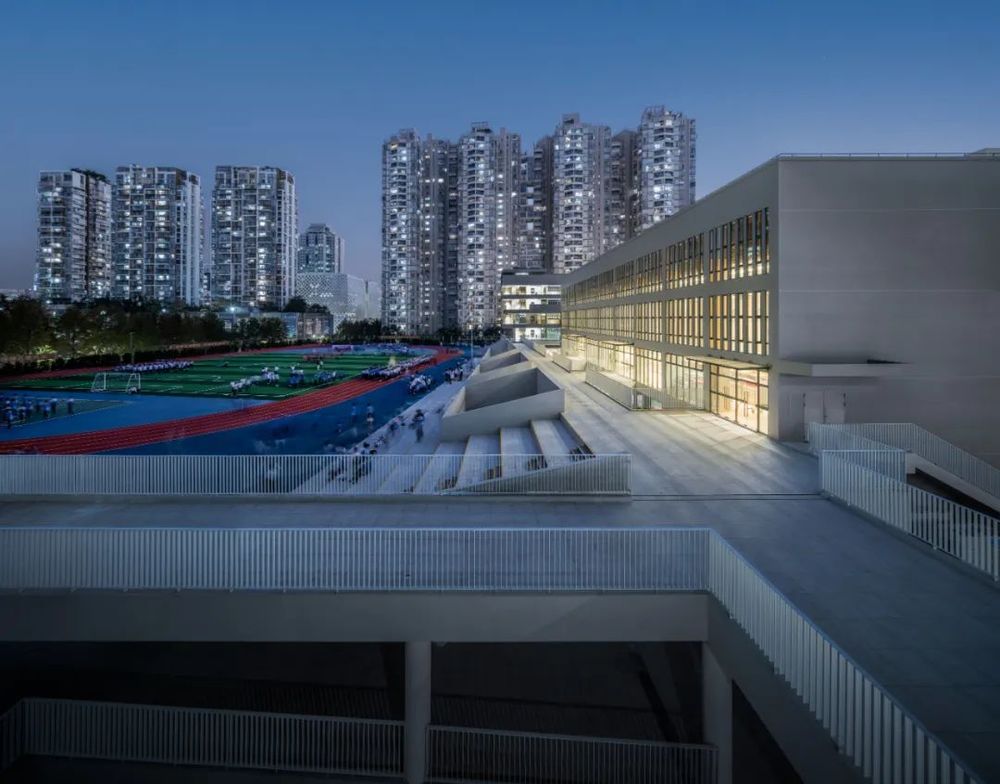 南山麒麟中学改扩建 | 有机链接新旧建筑，活力重塑校园空间