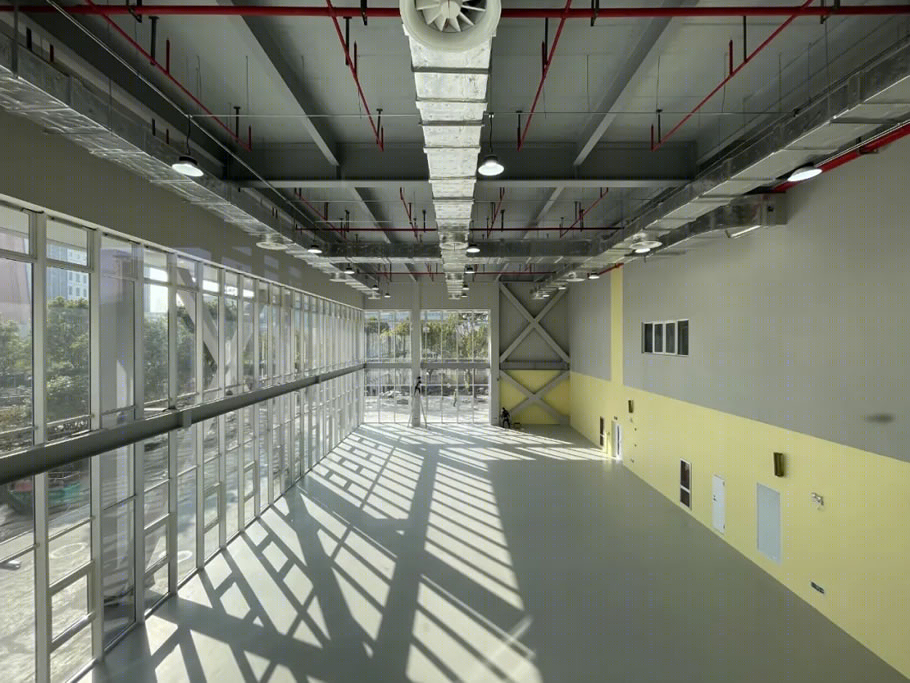 上海市实验学校新建体育中心 | 盒子叠错，空间交互