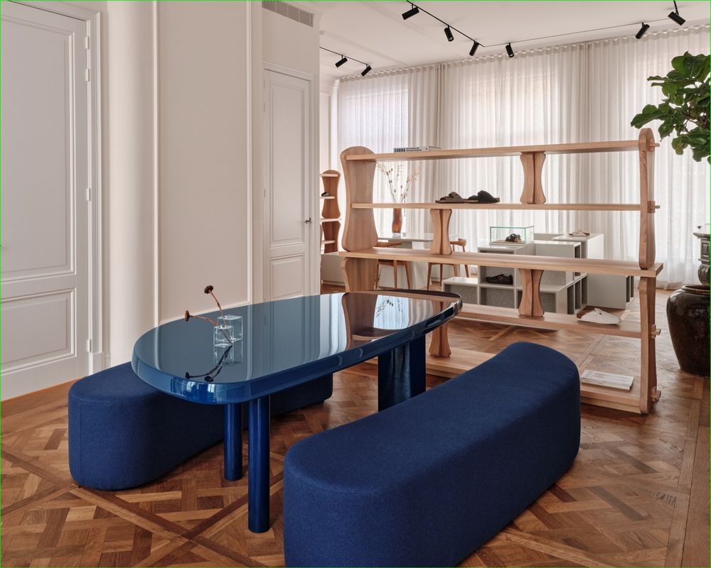 Birkenstock showroom by Griffe Studio