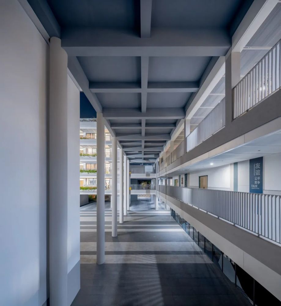 南山麒麟中学改扩建 | 有机链接新旧建筑，活力重塑校园空间