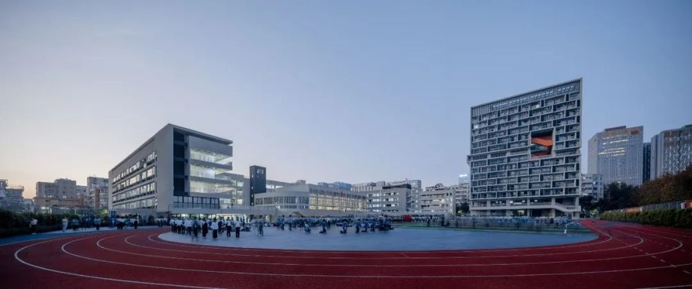 南山麒麟中学改扩建 | 有机链接新旧建筑，活力重塑校园空间