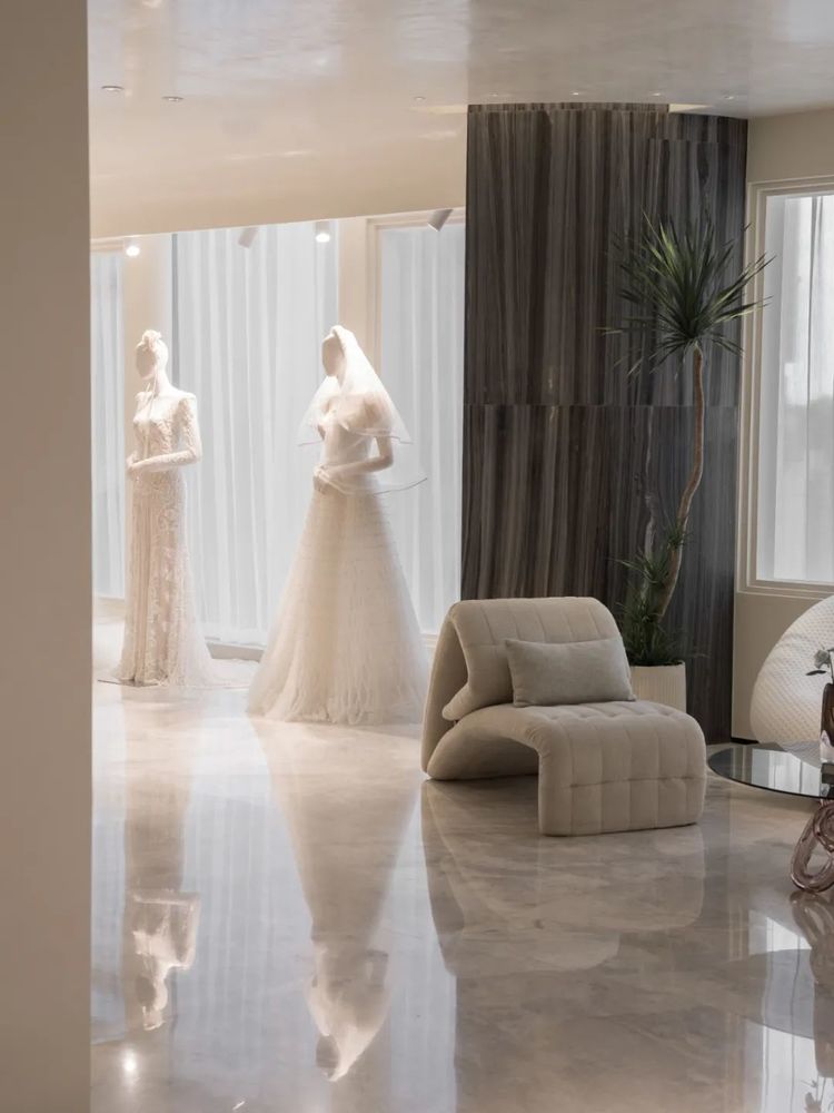 冰雪之恋 | MANLIBRIDAL 婚纱馆的极简奢华设计