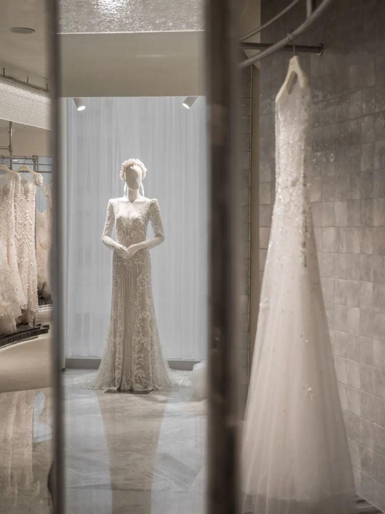 冰雪之恋 | MANLIBRIDAL 婚纱馆的极简奢华设计