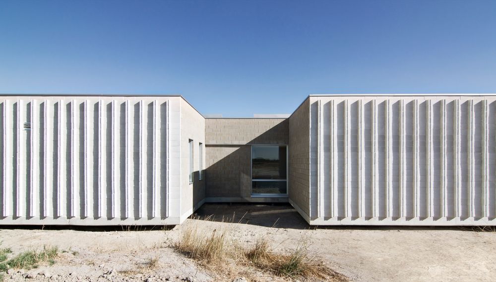 Óscar Miguel Ares Álvarez 打造温馨养老院——Housing for the Elderly