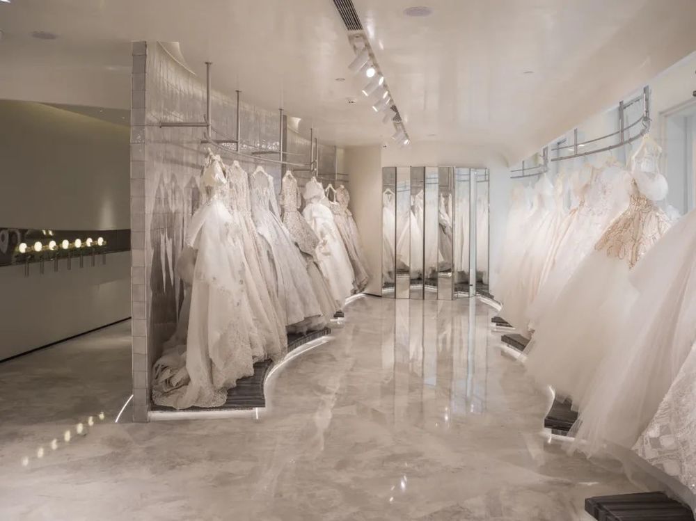 冰雪之恋 | MANLIBRIDAL 婚纱馆的极简奢华设计