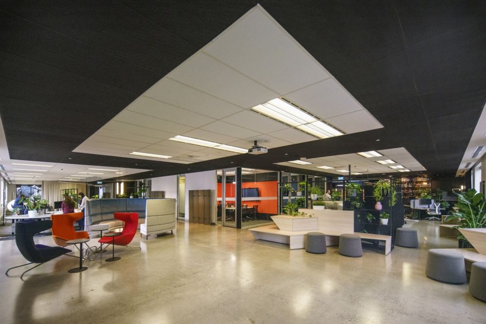Whispir Offices - Melbourne | 适应未来工作的灵活设计