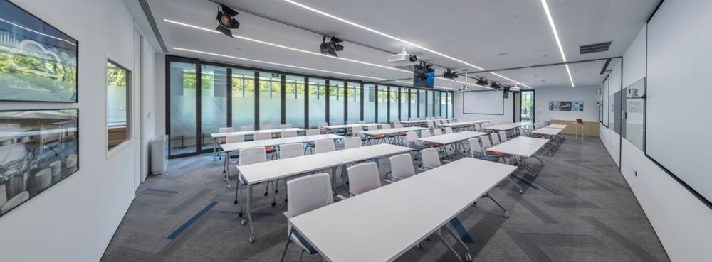 M Moser Associates 打造绿色生态总部办公室