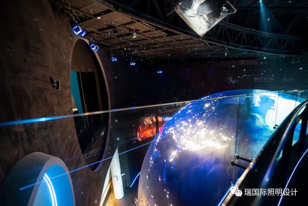 上海天文馆 | 用灯光打造浩渺宇宙的沉浸式体验