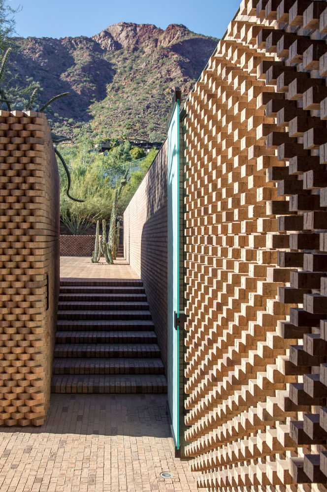 Dazzling in the Desert: Ghost Wash House by A-I-R.
